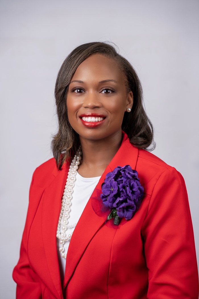 Khrystyn Owens | Co-Chair, Evaluations